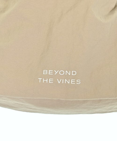 Beyond The Vines กระเป๋าสะพาย