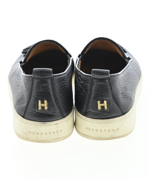 HENDERSON รองเท้าผ้าใบ