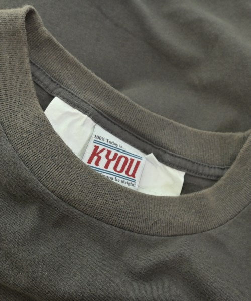 KYOU เสื้อยืด/เสื้อท็อปส์