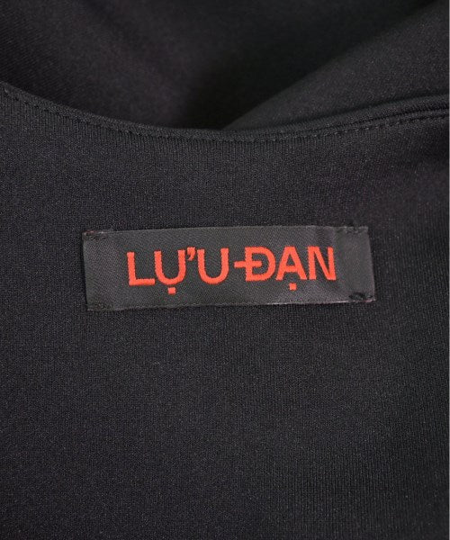 LU'U DAN ชุดสูทแบบครบเซต (อื่นๆ)