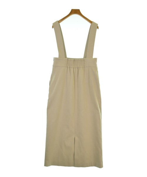 quaranciel ชุดสูทแบบครบเซต (อื่นๆ)