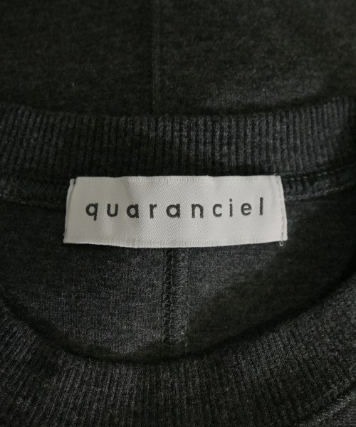 quaranciel เสื้อยืด/เสื้อท็อปส์