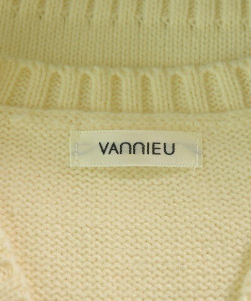 VANNIE U เสื้อกั๊ก