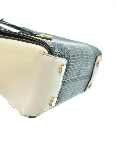 MICHAEL KORS กระเป๋าสะพาย