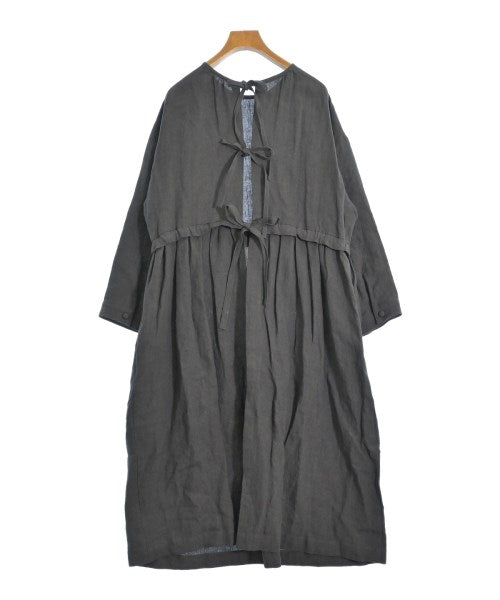 Alaris ชุดเดรส