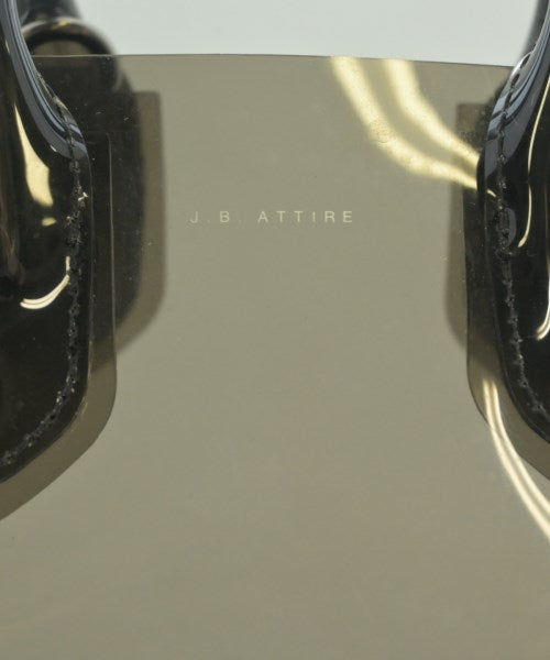 J.B. ATTIRE กระเป๋าถือ