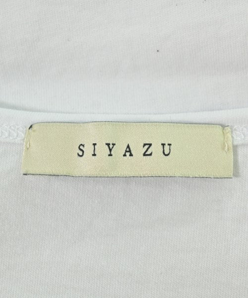 SIYAZU เสื้อยืด/เสื้อท็อปส์
