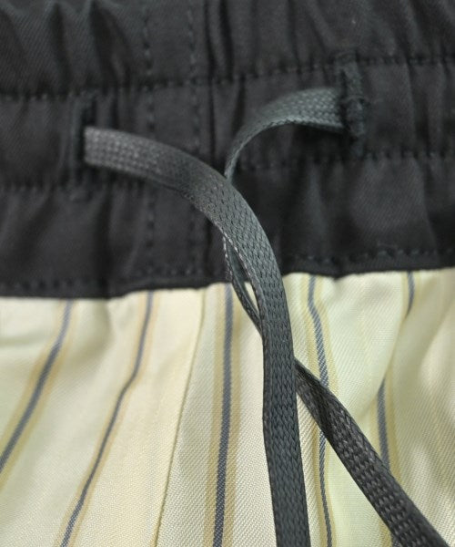 Unlikely กางเกงขาสั้น