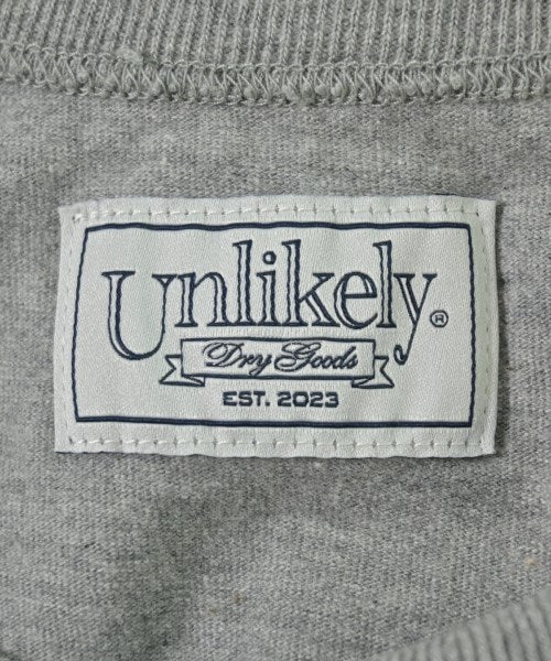 Unlikely เสื้อยืด/เสื้อท็อปส์