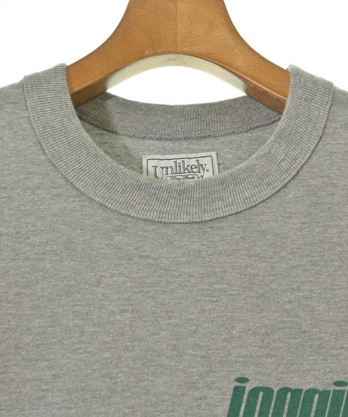 Unlikely เสื้อยืด/เสื้อท็อปส์
