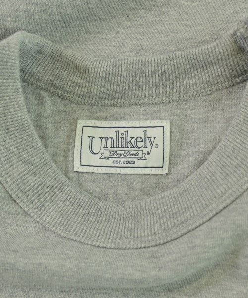 Unlikely เสื้อยืด/เสื้อท็อปส์