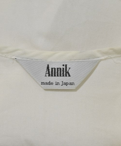 ANNIK เสื้อสตรี
