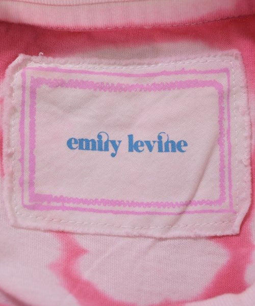 emily levine เสื้อยืด/เสื้อท็อปส์