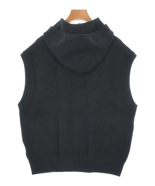 FASHIRU เสื้อแขนกุด