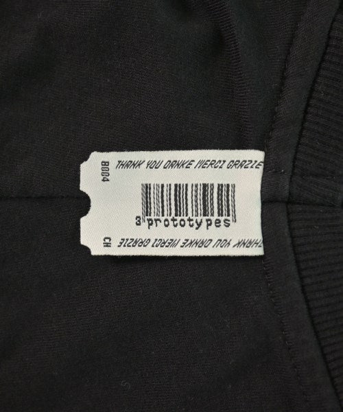 PROTOTYPES เสื้อยืด/เสื้อท็อปส์