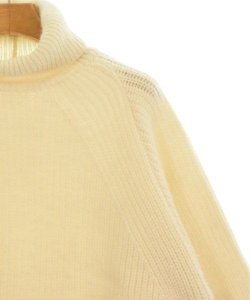 netene. เสื้อกันหนาว