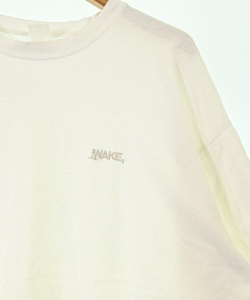 WAKE เสื้อยืด/เสื้อท็อปส์