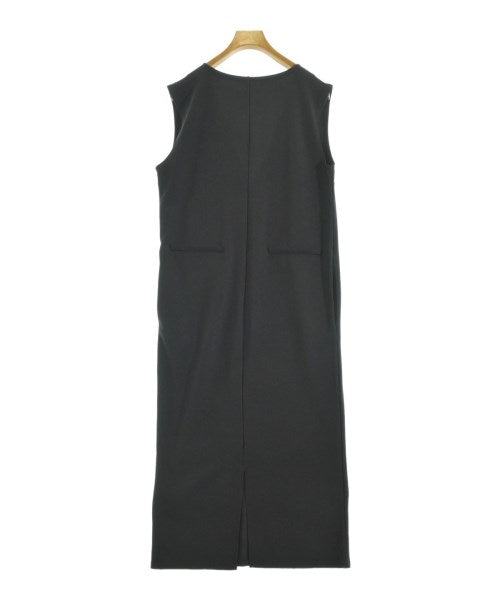 EACH ชุดเดรส