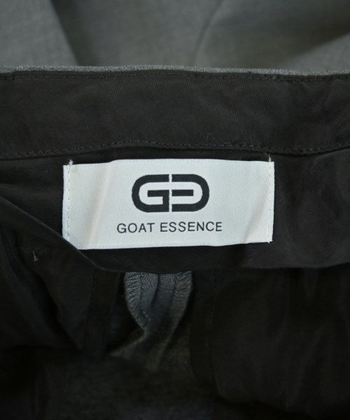 GOAT ESSENCE กางเกงขาสั้น