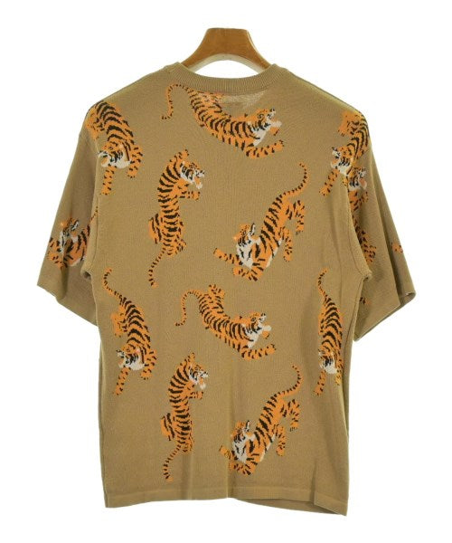 B omnivore เสื้อยืด/เสื้อท็อปส์