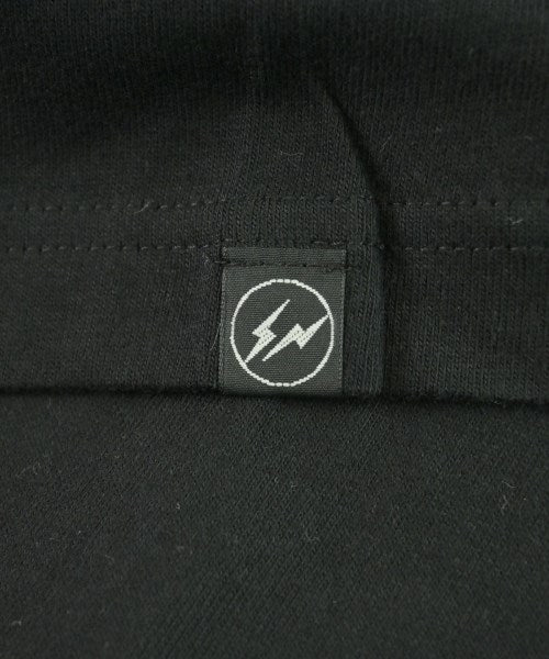 FRAGMENT UNIVERSITY เสื้อยืด/เสื้อท็อปส์
