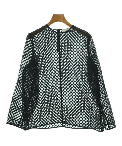 j. เสื้อสตรี