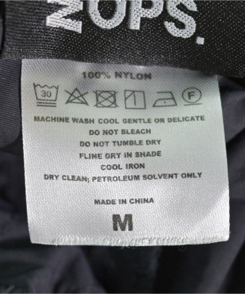 Mops. กางเกง อื่น