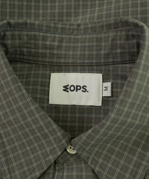 Mops. เสื้อลำลอง