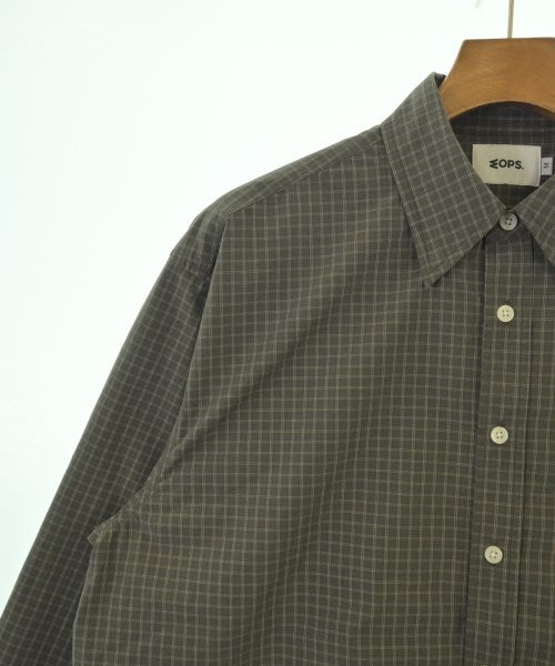 Mops. เสื้อลำลอง