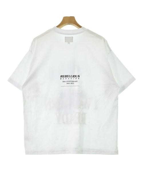 REBELLIOUS BEHAVIOR เสื้อยืด/เสื้อท็อปส์