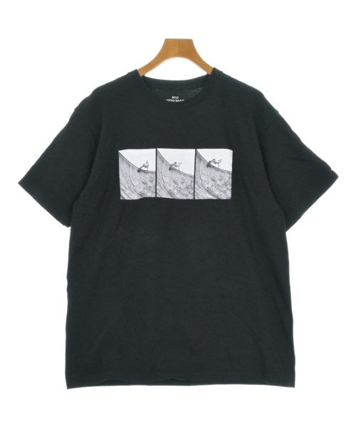 UNDER R เสื้อยืด/เสื้อท็อปส์