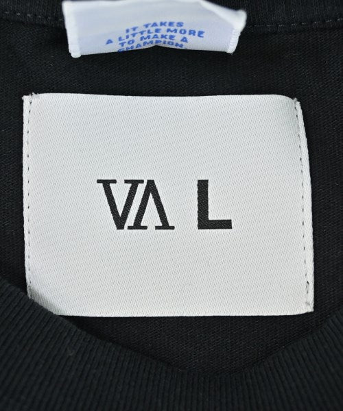 V.A. เสื้อยืด/เสื้อท็อปส์