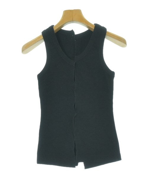 Christina Seewald เสื้อกล้าม