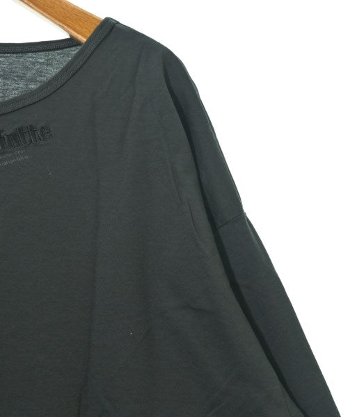La Hutte เสื้อยืด/เสื้อท็อปส์
