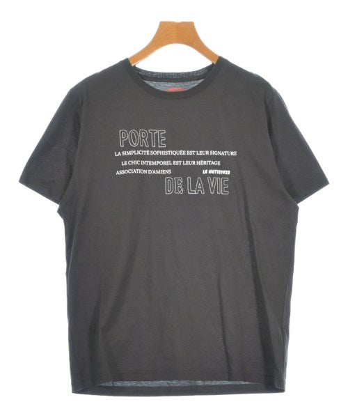 La Hutte เสื้อยืด/เสื้อท็อปส์