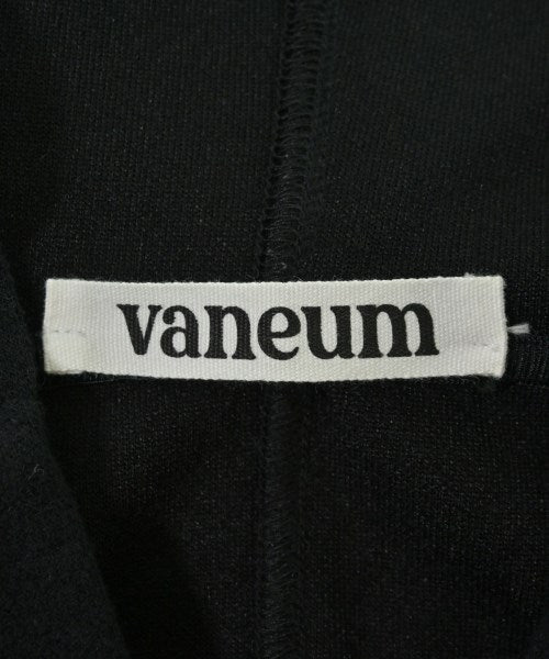 vaneum เสื้อยืด/เสื้อท็อปส์