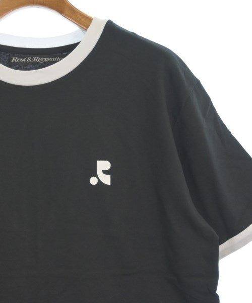 Rest&Recreation เสื้อยืด/เสื้อท็อปส์