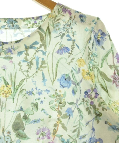 TROIS DEUX UN เสื้อยืด/เสื้อท็อปส์