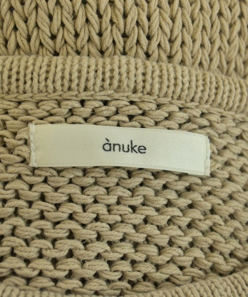 anuke เสื้อแขนกุด