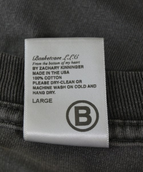 BASKETCASE เสื้อยืด/เสื้อท็อปส์