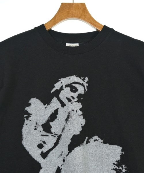 BASKETCASE เสื้อยืด/เสื้อท็อปส์