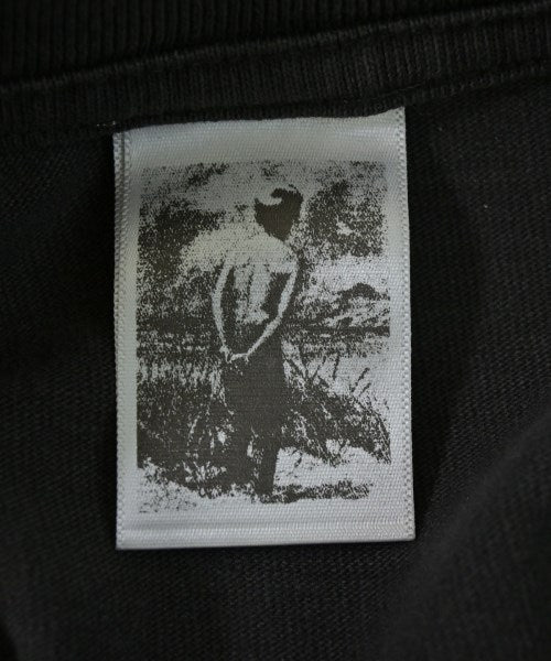 BASKETCASE เสื้อยืด/เสื้อท็อปส์