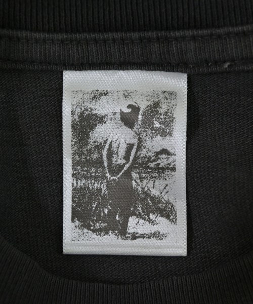 BASKETCASE เสื้อยืด/เสื้อท็อปส์