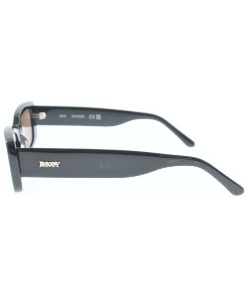 DMY Studios แว่นกันแดด