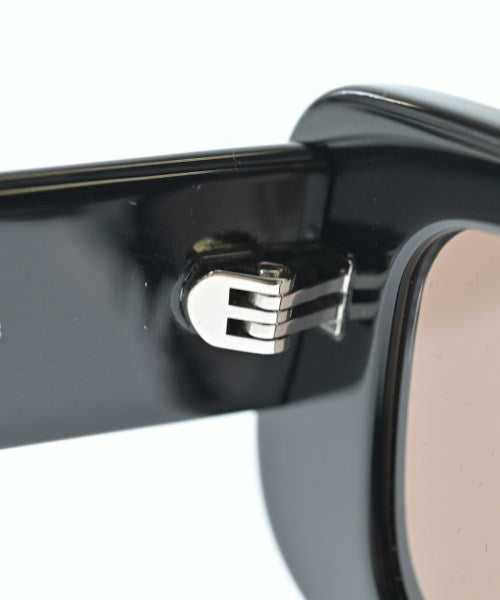 DMY Studios แว่นกันแดด