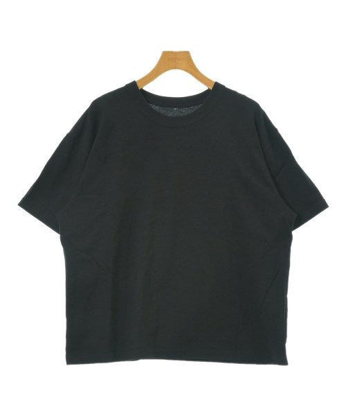 INVINCIBLE เสื้อยืด/เสื้อท็อปส์