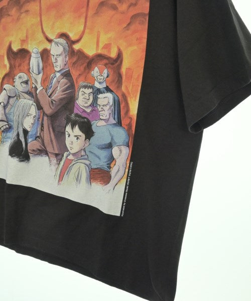 Weber เสื้อยืด/เสื้อท็อปส์