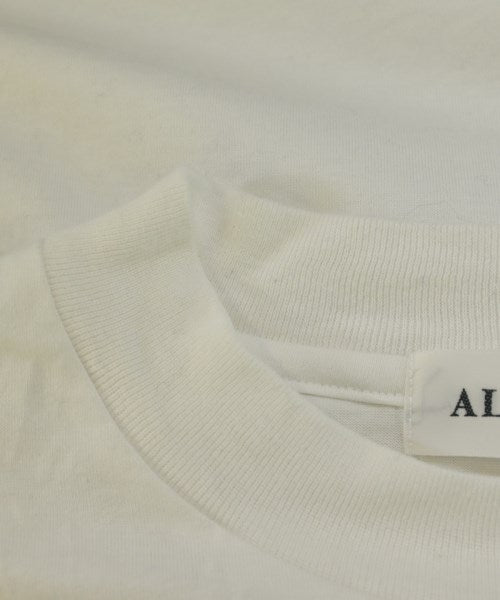 ALOUND เสื้อยืด/เสื้อท็อปส์