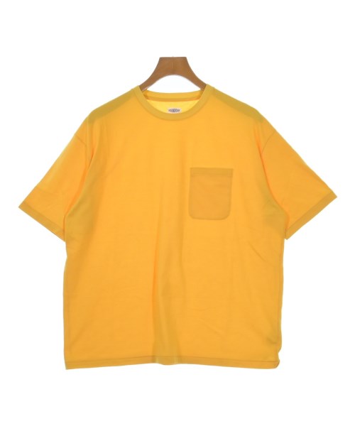 FOUNDOUR เสื้อยืด/เสื้อท็อปส์