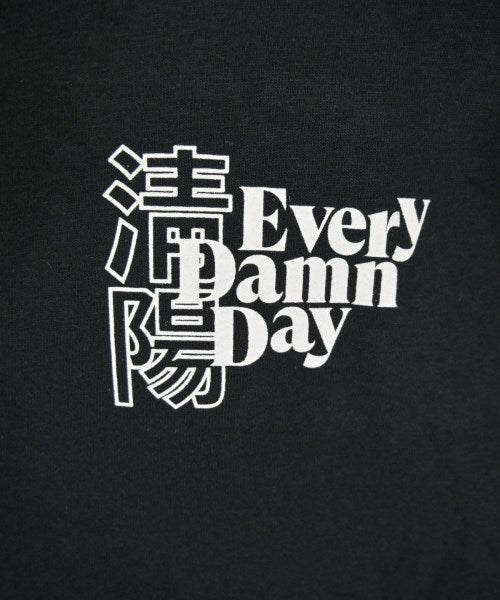 NICE WEATHER เสื้อยืด/เสื้อท็อปส์